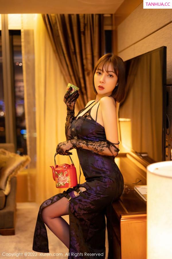 闫雪松 松果儿 [XiuRen]高清写真图 2022.01.05 No.4422 果儿Victoria第11张图片